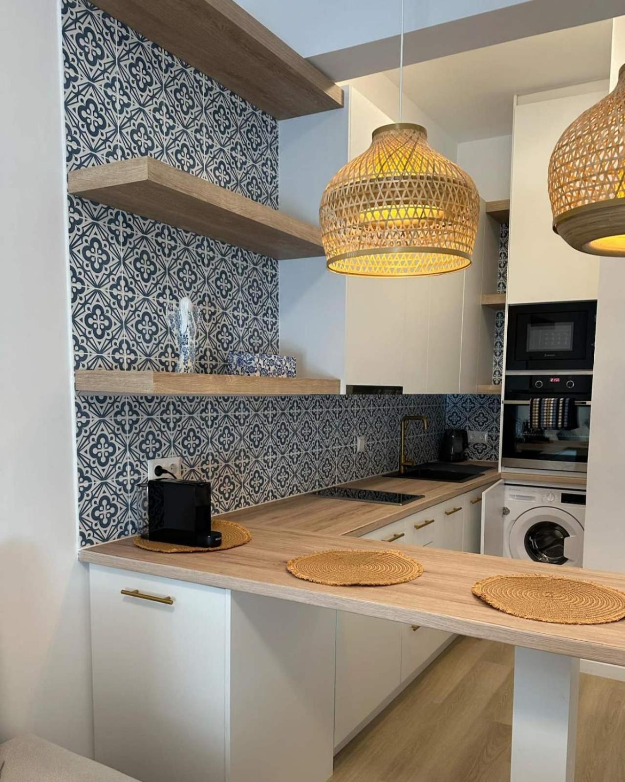 Sunrise Condo Халкис Екстериор снимка